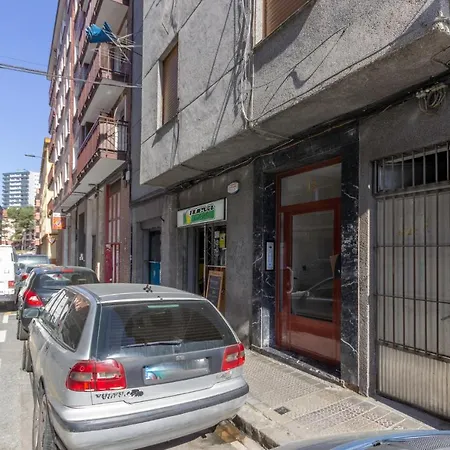 2 Paradas Al Cascoviejo, 1 Min Al Metro - Basarrate *