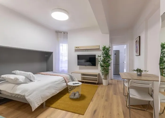 2 Paradas Al Cascoviejo, 1 Min Al Metro - Basarrate Appartement *