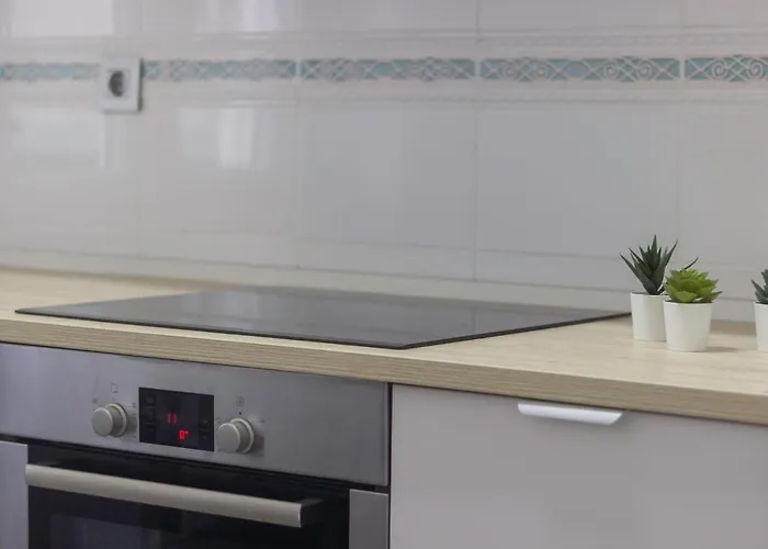 2 Paradas Al Cascoviejo, 1 Min Al Metro - Basarrate