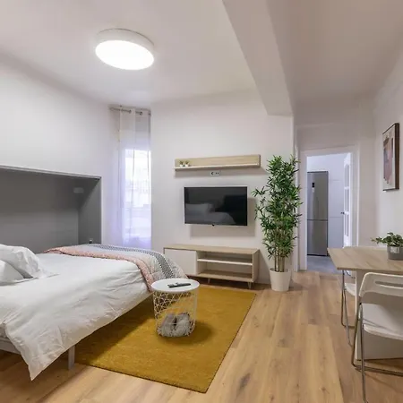 2 Paradas Al Cascoviejo, 1 Min Al Metro - Basarrate Appartement *